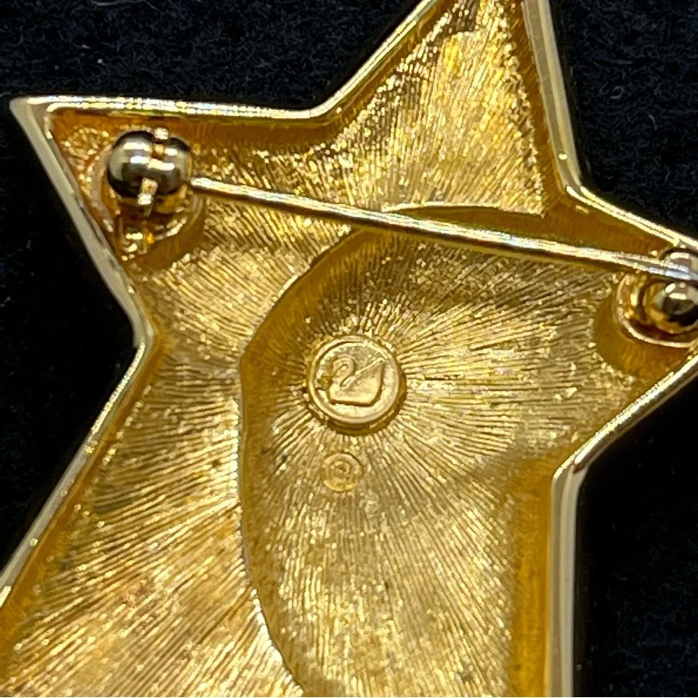 Swarovski Vintage Star Brooch Marked with Swan